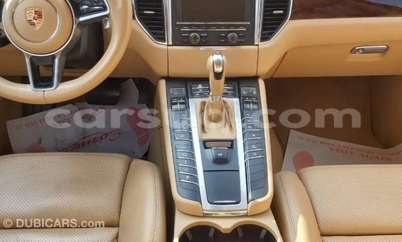 Acheter Import Voiture Porsche Macan Autre à Import - Dubai, Barh el Gazel Acheter Import Voiture Porsche Macan Autre à Import - Dubai, Barh el Gazel