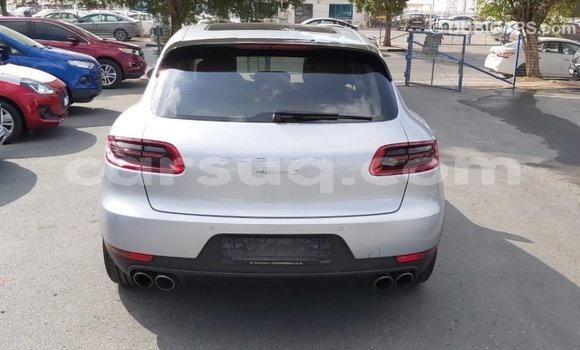Acheter Import Voiture Porsche Macan Autre à Import - Dubai, Barh el Gazel Acheter Import Voiture Porsche Macan Autre à Import - Dubai, Barh el Gazel