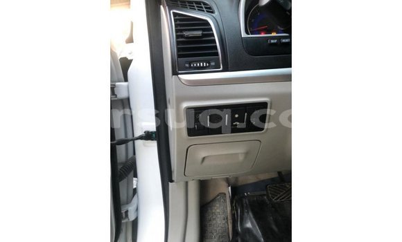 Acheter Import Voiture Geely Emgrand 7 Blanc à Import - Dubai, Barh el Gazel Acheter Import Voiture Geely Emgrand 7 Blanc à Import - Dubai, Barh el Gazel