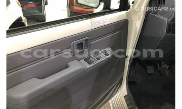 Buy Import Toyota Land Cruiser White Car in Import - Dubai in Barh el Gazel Buy Import Toyota Land Cruiser White Car in Import - Dubai in Barh el Gazel
