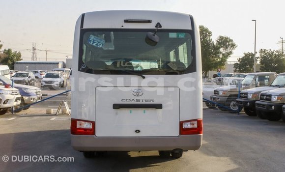 Acheter Import Voiture Toyota Coaster Blanc à Import - Dubai, Barh el Gazel Acheter Import Voiture Toyota Coaster Blanc à Import - Dubai, Barh el Gazel