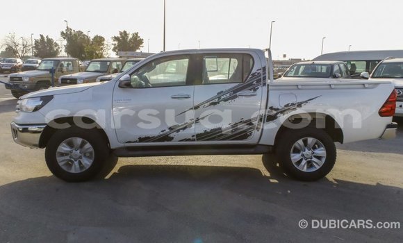 Buy Import Toyota Hilux White Car in Import - Dubai in Barh el Gazel Buy Import Toyota Hilux White Car in Import - Dubai in Barh el Gazel