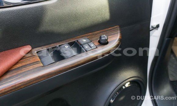 Buy Import Toyota Hilux White Car in Import - Dubai in Barh el Gazel Buy Import Toyota Hilux White Car in Import - Dubai in Barh el Gazel