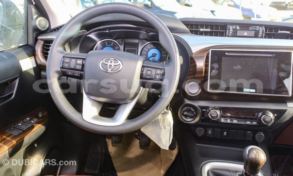 Buy Import Toyota Hilux White Car in Import - Dubai in Barh el Gazel Buy Import Toyota Hilux White Car in Import - Dubai in Barh el Gazel