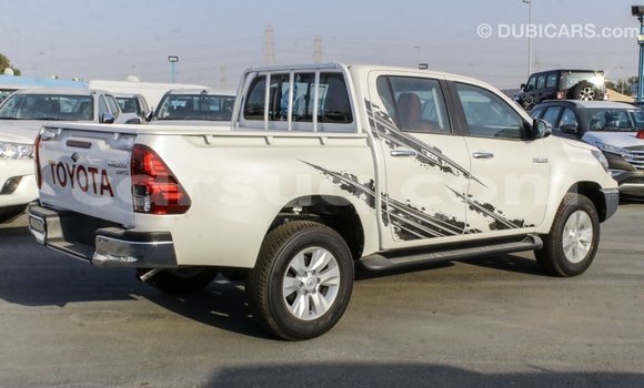 Buy Import Toyota Hilux White Car in Import - Dubai in Barh el Gazel Buy Import Toyota Hilux White Car in Import - Dubai in Barh el Gazel