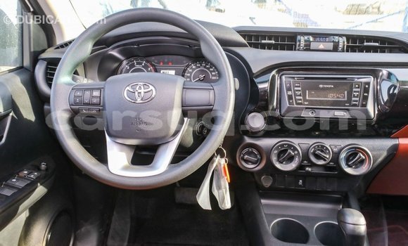 Buy Import Toyota Hilux White Car in Import - Dubai in Barh el Gazel Buy Import Toyota Hilux White Car in Import - Dubai in Barh el Gazel