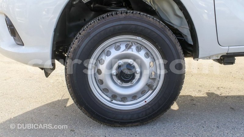 Big with watermark toyota hilux barh el gazel import dubai 2796