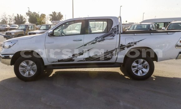 Buy Import Toyota Hilux White Car in Import - Dubai in Barh el Gazel Buy Import Toyota Hilux White Car in Import - Dubai in Barh el Gazel