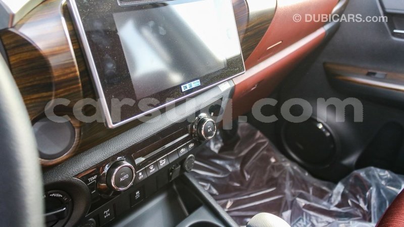 Big with watermark toyota hilux barh el gazel import dubai 2798