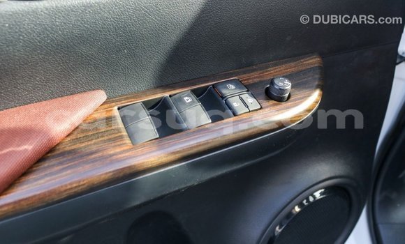 Buy Import Toyota Hilux White Car in Import - Dubai in Barh el Gazel Buy Import Toyota Hilux White Car in Import - Dubai in Barh el Gazel