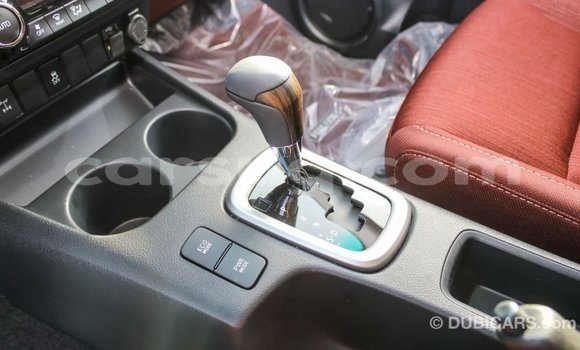 Buy Import Toyota Hilux White Car in Import - Dubai in Barh el Gazel Buy Import Toyota Hilux White Car in Import - Dubai in Barh el Gazel