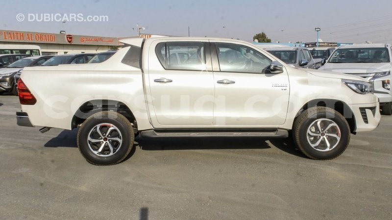 Big with watermark toyota hilux barh el gazel import dubai 2801