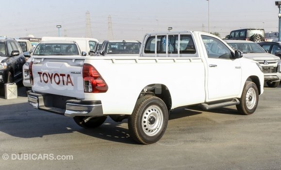 Acheter Import Voiture Toyota Hilux Blanc à Import - Dubai, Barh el Gazel Acheter Import Voiture Toyota Hilux Blanc à Import - Dubai, Barh el Gazel