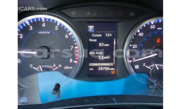 Buy Import Toyota Highlander White Car in Import - Dubai in Barh el Gazel Buy Import Toyota Highlander White Car in Import - Dubai in Barh el Gazel