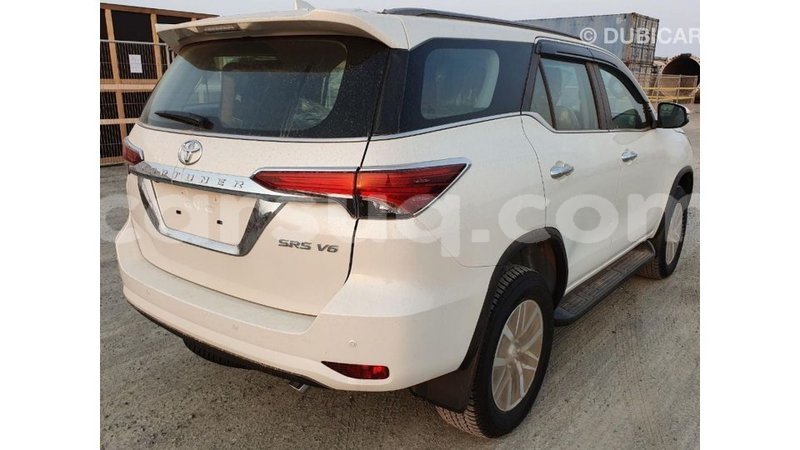 Big with watermark toyota fortuner barh el gazel import dubai 2834