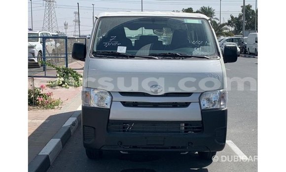 Acheter Import Voiture Toyota Hiace Blanc à Import - Dubai, Barh el Gazel Acheter Import Voiture Toyota Hiace Blanc à Import - Dubai, Barh el Gazel