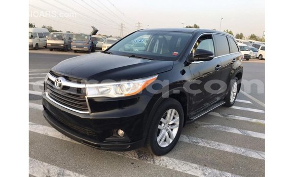 Acheter Import Voiture Toyota Highlander Noir à Import - Dubai, Barh el Gazel Acheter Import Voiture Toyota Highlander Noir à Import - Dubai, Barh el Gazel