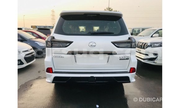 Acheter Import Voiture Lexus LX Blanc à Import - Dubai, Barh el Gazel Acheter Import Voiture Lexus LX Blanc à Import - Dubai, Barh el Gazel