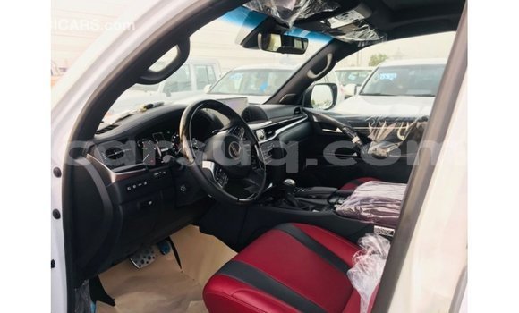 Acheter Import Voiture Lexus LX Blanc à Import - Dubai, Barh el Gazel Acheter Import Voiture Lexus LX Blanc à Import - Dubai, Barh el Gazel