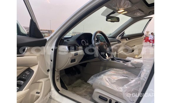 Acheter Import Moto Honda T Blanc à Import - Dubai, Barh el Gazel Acheter Import Moto Honda T Blanc à Import - Dubai, Barh el Gazel