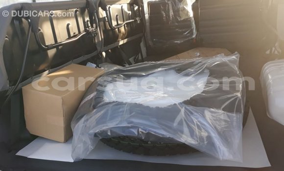 Acheter Import Voiture Toyota Land Cruiser Blanc à Import - Dubai, Barh el Gazel Acheter Import Voiture Toyota Land Cruiser Blanc à Import - Dubai, Barh el Gazel