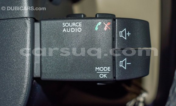 Buy Import Renault Duster White Car in Import - Dubai in Barh el Gazel Buy Import Renault Duster White Car in Import - Dubai in Barh el Gazel