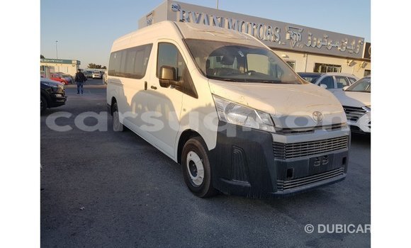 Acheter Import Voiture Toyota Hiace Blanc à Import - Dubai, Barh el Gazel Acheter Import Voiture Toyota Hiace Blanc à Import - Dubai, Barh el Gazel
