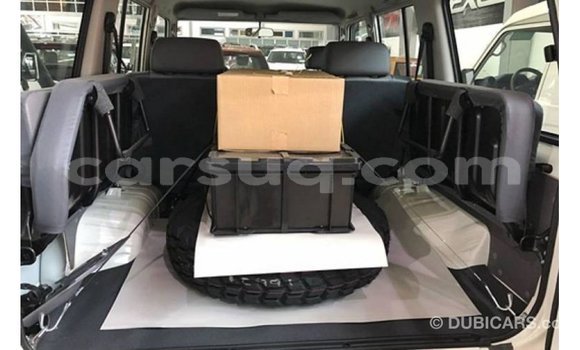 Buy Import Toyota Land Cruiser White Car in Import - Dubai in Barh el Gazel Buy Import Toyota Land Cruiser White Car in Import - Dubai in Barh el Gazel