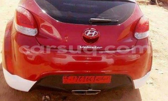 Acheter Occasion Voiture Hyundai Veloster Rouge à N'Djamena au Tchad Acheter Occasion Voiture Hyundai Veloster Rouge à N'Djamena au Tchad