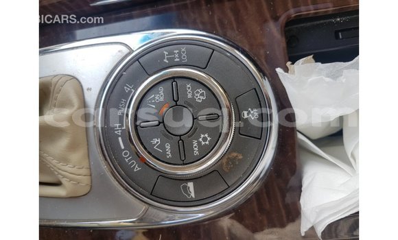 Acheter Import Voiture Nissan Patrol Blanc à Import - Dubai, Barh el Gazel Acheter Import Voiture Nissan Patrol Blanc à Import - Dubai, Barh el Gazel