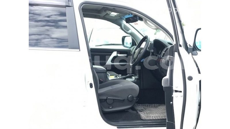 Big with watermark toyota land cruiser barh el gazel import dubai 2873