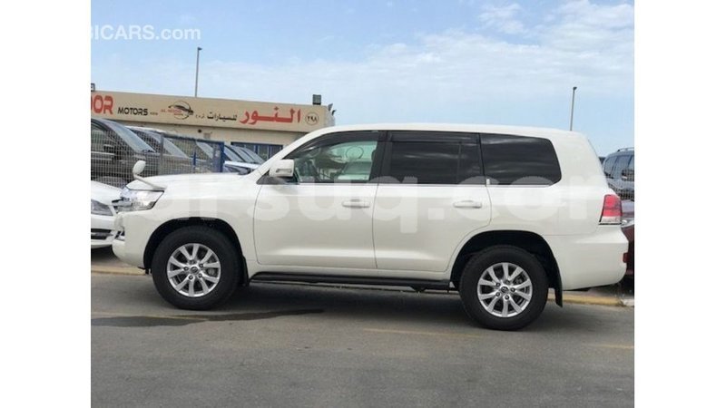 Big with watermark toyota land cruiser barh el gazel import dubai 2873