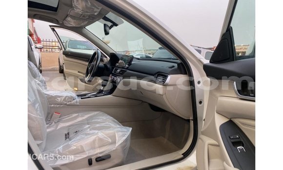 Acheter Import Moto Honda T Blanc à Import - Dubai, Barh el Gazel Acheter Import Moto Honda T Blanc à Import - Dubai, Barh el Gazel