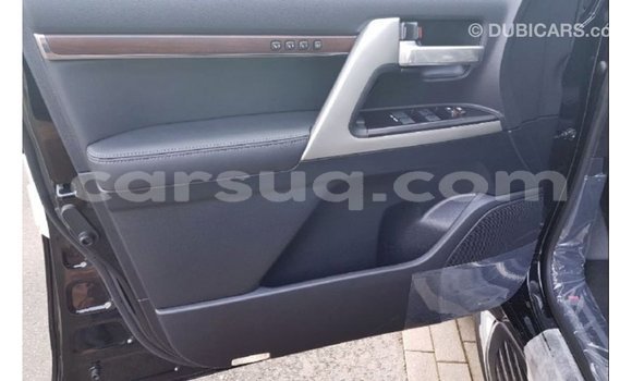 Acheter Import Voiture Toyota Land Cruiser Noir à Import - Dubai, Barh el Gazel Acheter Import Voiture Toyota Land Cruiser Noir à Import - Dubai, Barh el Gazel