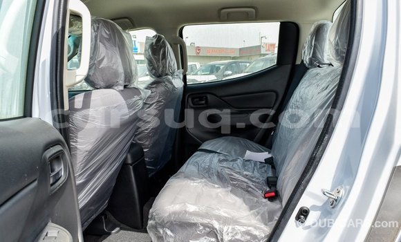 Acheter Import Voiture Mitsubishi L200 Blanc à Import - Dubai, Barh el Gazel Acheter Import Voiture Mitsubishi L200 Blanc à Import - Dubai, Barh el Gazel