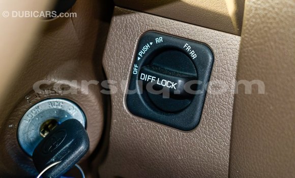 Acheter Import Voiture Toyota Land Cruiser Beige à Import - Dubai, Barh el Gazel Acheter Import Voiture Toyota Land Cruiser Beige à Import - Dubai, Barh el Gazel