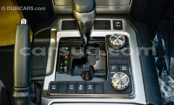Acheter Import Voiture Toyota Land Cruiser Blanc à Import - Dubai, Barh el Gazel Acheter Import Voiture Toyota Land Cruiser Blanc à Import - Dubai, Barh el Gazel