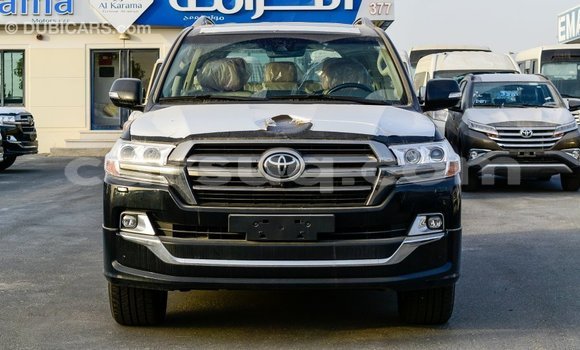 Acheter Import Voiture Toyota Land Cruiser Noir à Import - Dubai, Barh el Gazel Acheter Import Voiture Toyota Land Cruiser Noir à Import - Dubai, Barh el Gazel