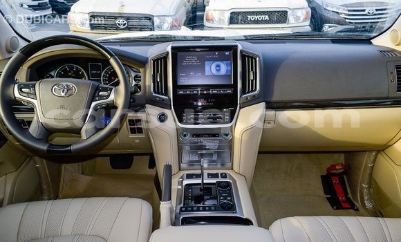 Acheter Import Voiture Toyota Land Cruiser Noir à Import - Dubai, Barh el Gazel Acheter Import Voiture Toyota Land Cruiser Noir à Import - Dubai, Barh el Gazel