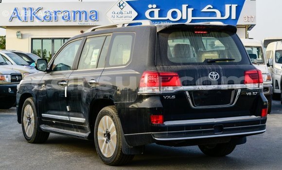 Acheter Import Voiture Toyota Land Cruiser Noir à Import - Dubai, Barh el Gazel Acheter Import Voiture Toyota Land Cruiser Noir à Import - Dubai, Barh el Gazel