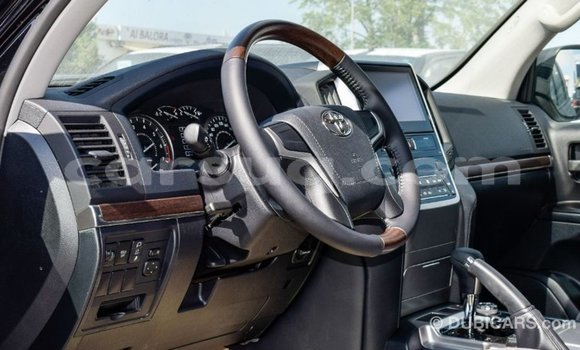 Acheter Import Voiture Toyota Land Cruiser Noir à Import - Dubai, Barh el Gazel Acheter Import Voiture Toyota Land Cruiser Noir à Import - Dubai, Barh el Gazel