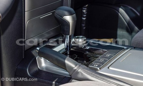 Acheter Import Voiture Toyota Land Cruiser Noir à Import - Dubai, Barh el Gazel Acheter Import Voiture Toyota Land Cruiser Noir à Import - Dubai, Barh el Gazel