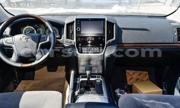 Acheter Import Voiture Toyota Land Cruiser Noir à Import - Dubai, Barh el Gazel Acheter Import Voiture Toyota Land Cruiser Noir à Import - Dubai, Barh el Gazel