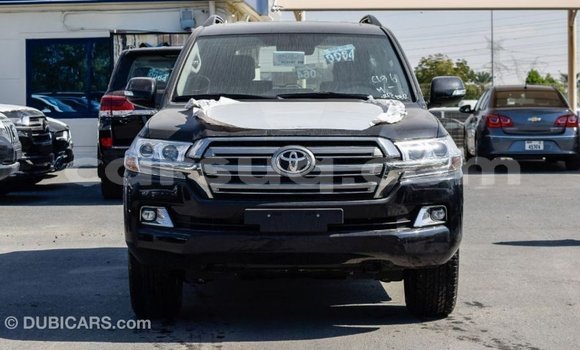 Acheter Import Voiture Toyota Land Cruiser Noir à Import - Dubai, Barh el Gazel Acheter Import Voiture Toyota Land Cruiser Noir à Import - Dubai, Barh el Gazel