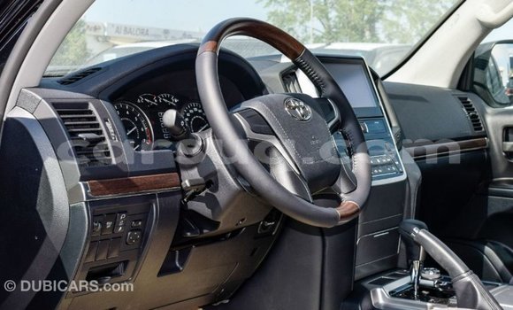 Acheter Import Voiture Toyota Land Cruiser Noir à Import - Dubai, Barh el Gazel Acheter Import Voiture Toyota Land Cruiser Noir à Import - Dubai, Barh el Gazel