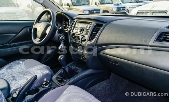 Acheter Import Voiture Mitsubishi L200 Blanc à Import - Dubai, Barh el Gazel Acheter Import Voiture Mitsubishi L200 Blanc à Import - Dubai, Barh el Gazel