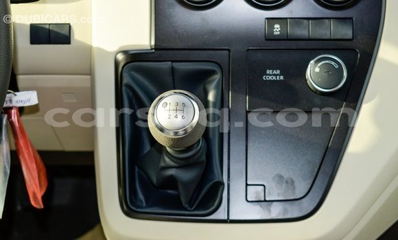 Acheter Import Voiture Toyota Hiace Blanc à Import - Dubai, Barh el Gazel Acheter Import Voiture Toyota Hiace Blanc à Import - Dubai, Barh el Gazel
