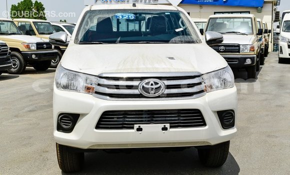 Acheter Import Voiture Toyota Hilux Blanc à Import - Dubai, Barh el Gazel Acheter Import Voiture Toyota Hilux Blanc à Import - Dubai, Barh el Gazel