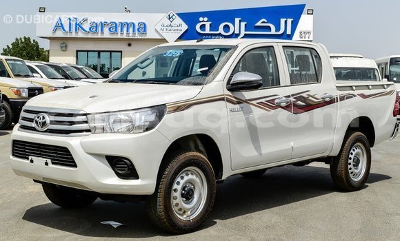 Acheter Import Voiture Toyota Hilux Blanc à Import - Dubai, Barh el Gazel Acheter Import Voiture Toyota Hilux Blanc à Import - Dubai, Barh el Gazel