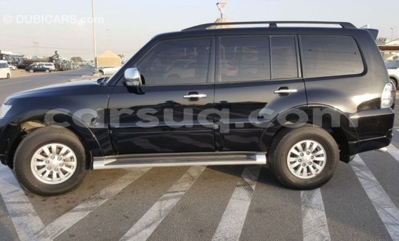 Acheter Import Voiture Mitsubishi Pajero Noir à Import - Dubai, Barh el Gazel Acheter Import Voiture Mitsubishi Pajero Noir à Import - Dubai, Barh el Gazel